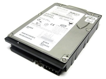 17R6389 Жесткий диск LENOVO (IBM) 146GB 10K 3.5'' Ultra-320 SCSI 17R6389 - фото 106389