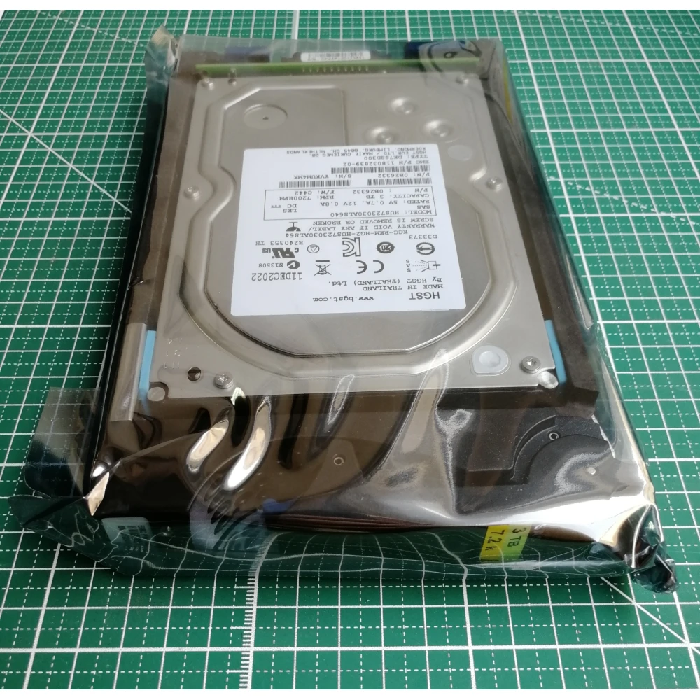 Жесткий диск EMC V3-VS07-030 005050331 3TB 7.2K 6G 3.5 LFF SAS для серверов и СХД для VNXe3300 VNX5100 VNX5300 VNX5500 VNX5700 VNX5800 VNX7500 VNX7600