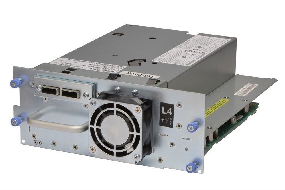 YC943 Dell PV122T 1/8 LTO-2 Autoloader