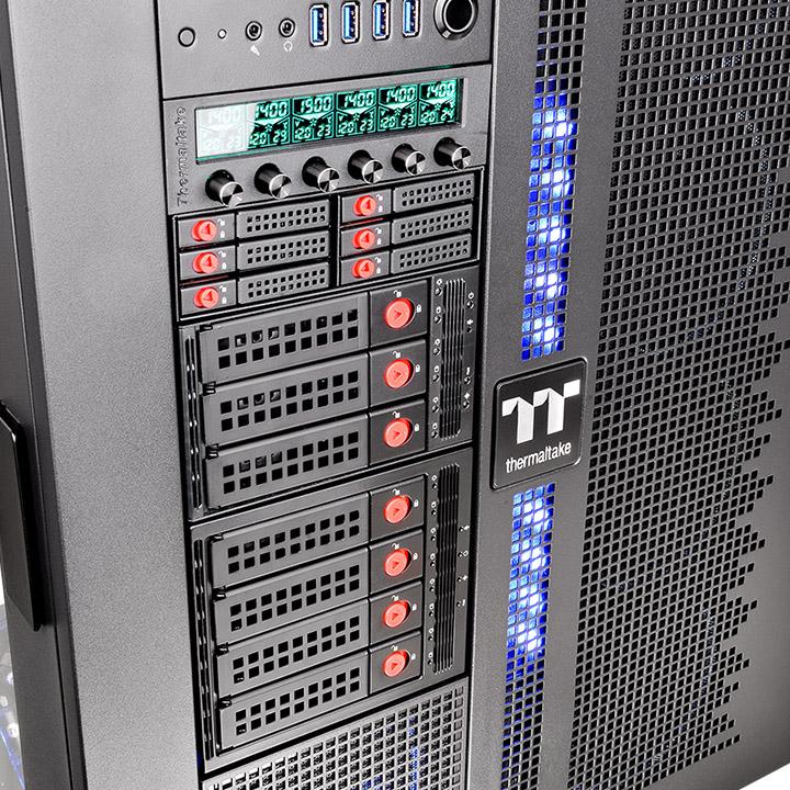 Сменный бокс для HDD/SSD Thermaltake Max 3504 SATA I/II/III/SAS металл черный hotswap 4