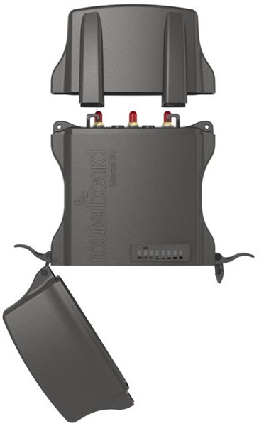 Точка доступа MikroTik RouterBOARD 922UAGS with 720MHz Atheros CPU, 128MB RAM, 1xGigabit LAN, USB, 1xSFP, miniPCIe, SIM slot, built-in 5Ghz 802.11a/c 2x2 two chain wireless, 2xMMCX connectors, RouterOS L4 (RB922UAGS-5HPacD)