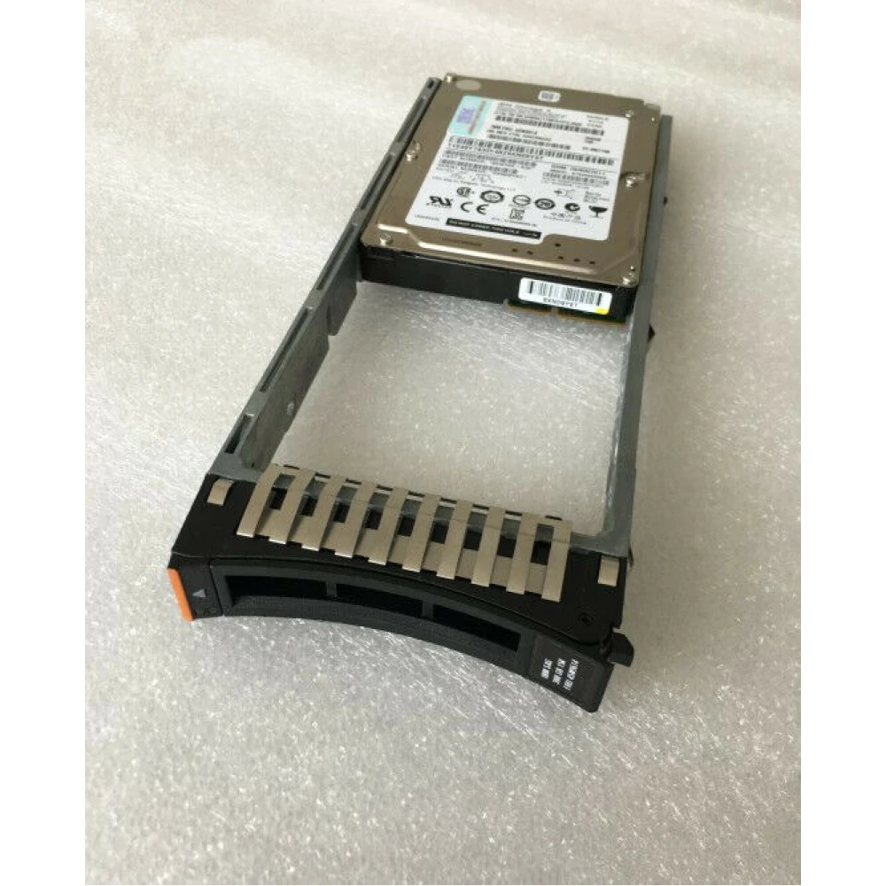Жесткий диск IBM 300GB 15K 6G SAS 2.5' REF [45W9614-REF]