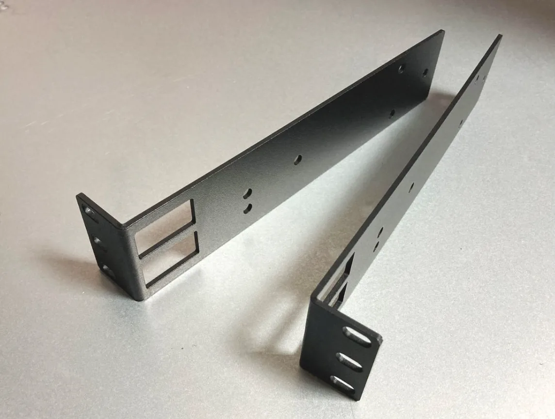 Монтажный комплект для коммутаторов Brocade FC, VDX, ICX